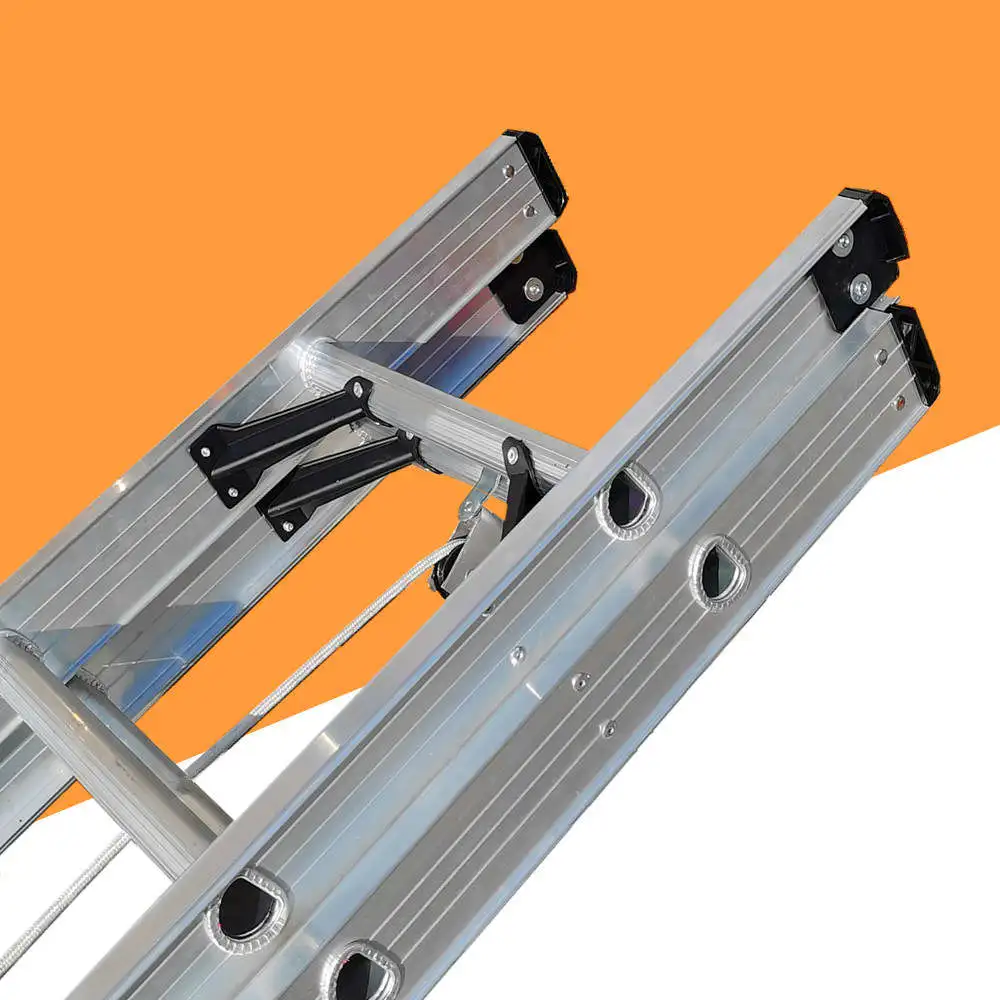 سلم ألمنيوم  2×8 مكون من 8 خطوات طول 4.75 m